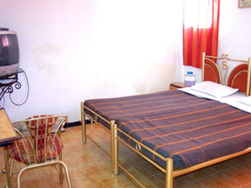 Jal Sagar Hotel Vadodara Luaran gambar